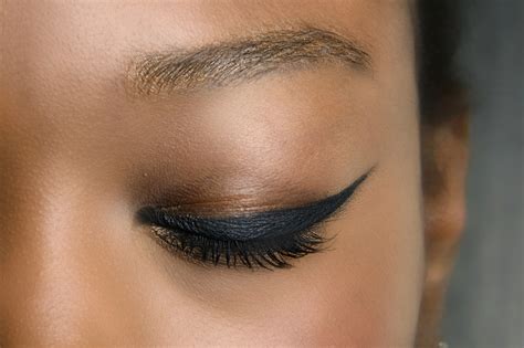 Winged Eyeliner Tips How To Get Perfection Every Time Stylecaster