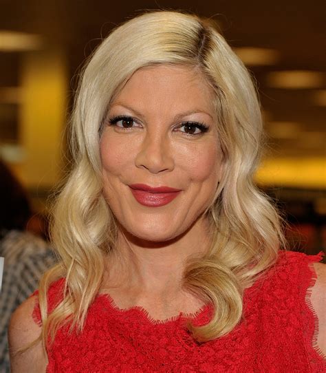 Has Tori Spelling Gotten Plastic Surgery See Her Before And After Pics