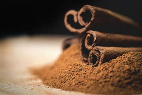 5 Surprising Ways Cinnamon Helps You Lose Weight