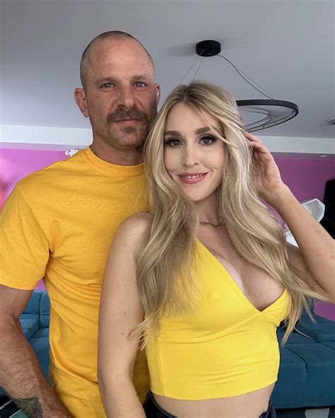 Tw Pornstars Scottnails Twitter On Set For Brazzers With Sarah Taylor Pm May