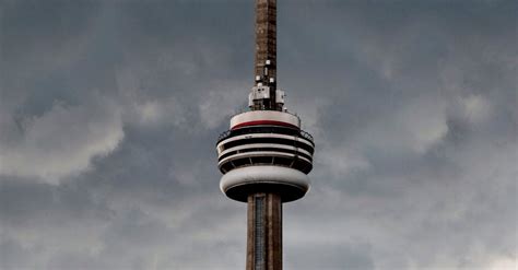 Cn Tower Under Cloudy Sky · Free Stock Photo