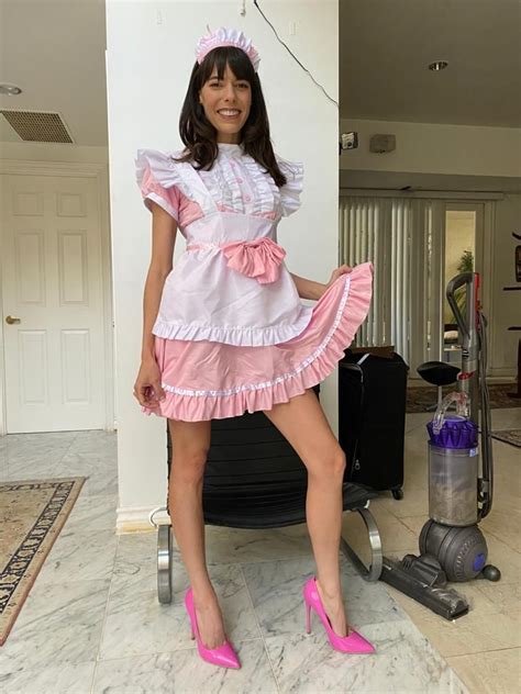 TW Pornstars Pic ATKGirlfriends Twitter Maid Vera Came Totally Prepared And Fully Dressed