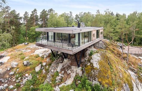 This Floating Cliff House Is The Ultimate Place To Live In Rumblerum