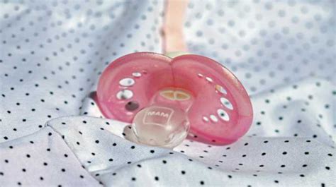 Fda Warns Of Honey Pacifiers After Cases Of Infant Botulism