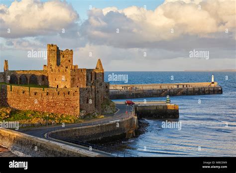 Peel Castle In Peel Isle Of Man England Stock Photo Alamy