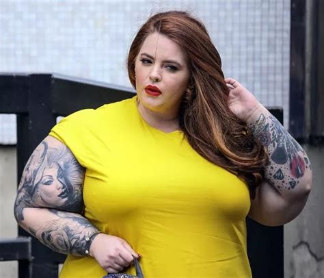 Size Model Tess Holliday Admits She S A Fat Girl But Denies That