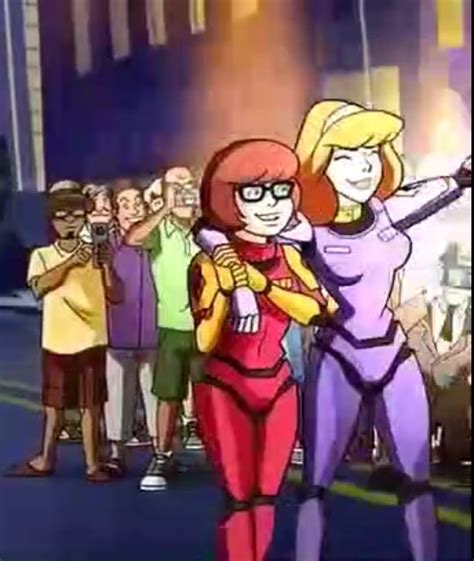 Daphne And Velma In Moon Monster Madness Daphne And Velma Scooby Doo