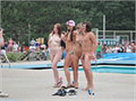 Category Nude Or Partially Nude Women Wearing Flip Flops Wikimedia