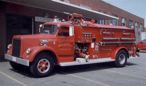 Pin By Lieutenant 107 On Fire Trucks Old Fire Trucks Fire