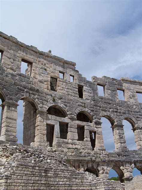 Free Download Hd Wallpaper Pula Croatia Colosseum Ancient Roman