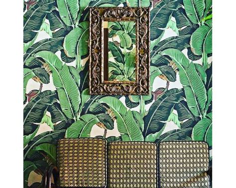 I did asked the floor manager why the name is banana leaf which sounded like an indian shop, he explained it's because of the food being wrap with banana leaf which can be typical for chinese or nyonya cuisine. Bring Home the Tropics with Banana Leaf Wallpaper | Style ...