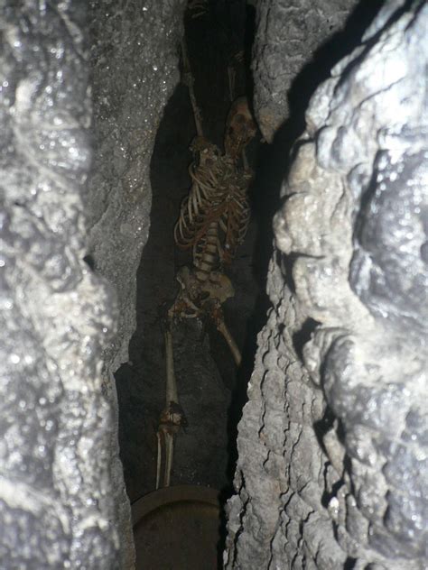 Dead Man In Dead Mans Cave Lol Karibird28 Flickr