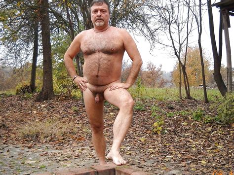 Gay 14 Older Men Outdoor 20 Pics