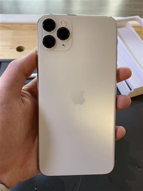 Apple Iphone 11 Pro Max Unlocked A2161 Silver 64 Gb Ltns06371