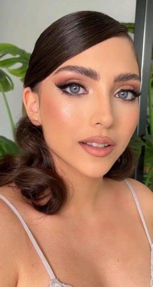 35 Best Prom Makeup Ideas Brunette Green Eyes