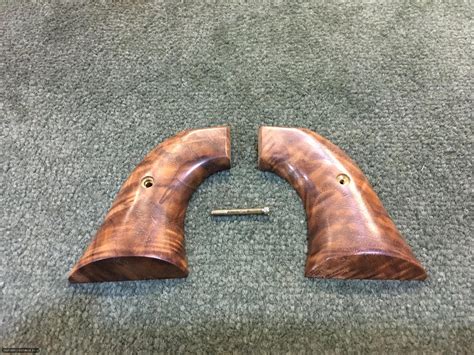 Walnut Grips Will Fit Ruger Vaquero