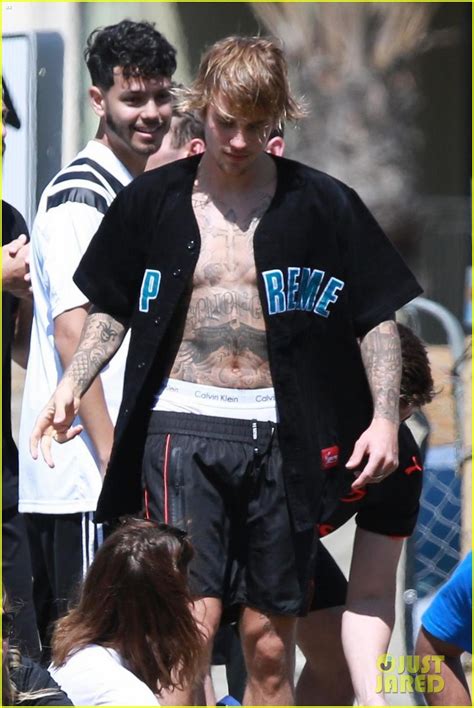 Photo Justin Bieber Goes Shirtless Shows Off Soccer Skills Photo Just Jared