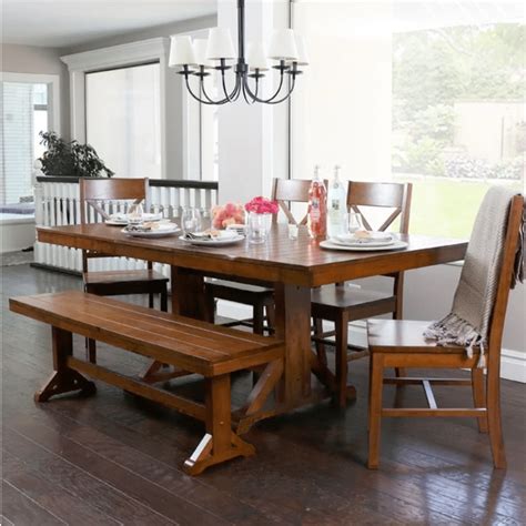 7 Rustic Dining Tables
