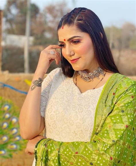 Sapna Choudhary Flaunts Her Beauty In Desi Avatar Wears White Suit And