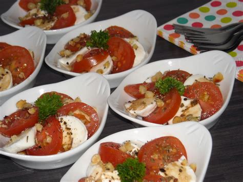 Jennifers kookkunsten Hapje mozzarella met tomaat