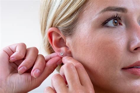 How To Treat An Infected Ear Piercing 5 Effective Ways