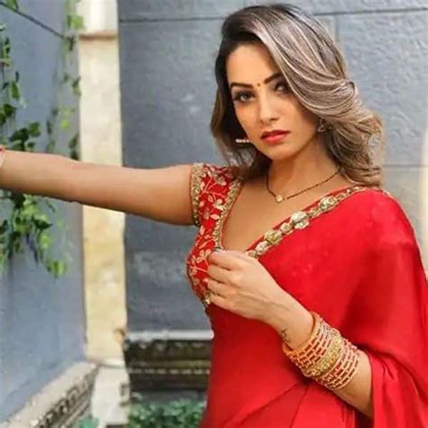 Naagin 4 Stars Nia Sharma And Anita Hassanandani Look Gorgeous As They Twin And Win In Red Sarees