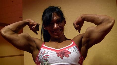Very Strong Asian Woman Flexing Her Ripped Biceps Youtube