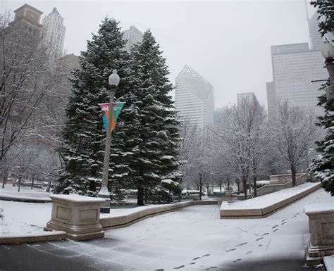 Grant Park Chicago In Snowstorm B Haist Flickr