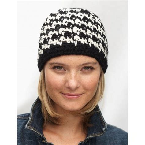 Houndstooth Hat In Patons Classic Wool Worsted Discover More Patterns