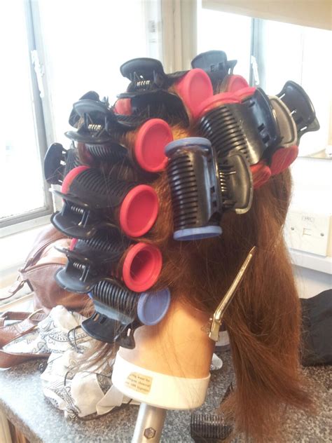Hollywood Hair Working With Hot Rollers Fms505gerwats