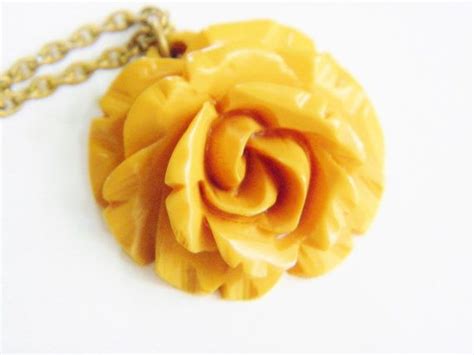 Sale Butterscotch Carved Bakelite Rose Pendant Necklace 30s Etsy