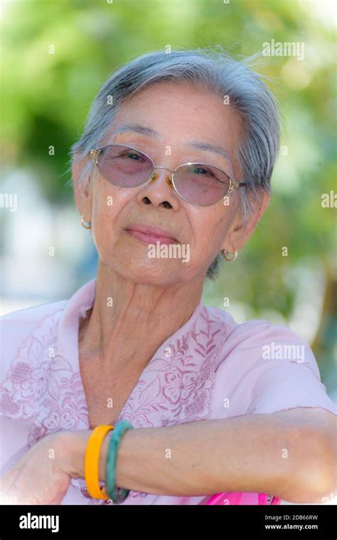 Elderly Woman Asian Face Close Up Hi Res Stock Photography And Images