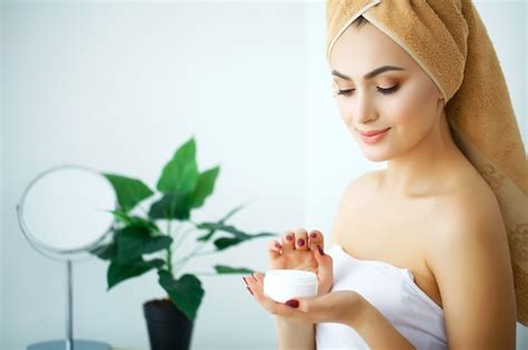 Beauty Care For Women Daily Routines Rijals Blog