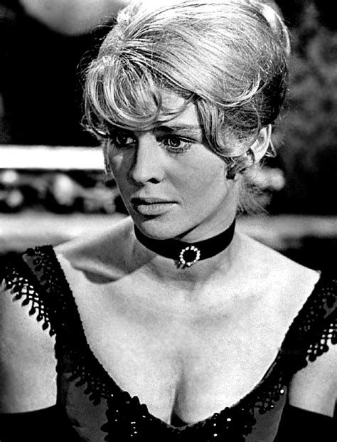 Top 10 Smoking Hot And Talented Actresses Of 1960s The Vintage News