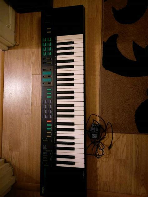 Yamaha Psr 22 Electronic Keyboard Synthesizer In Reading Berkshire
