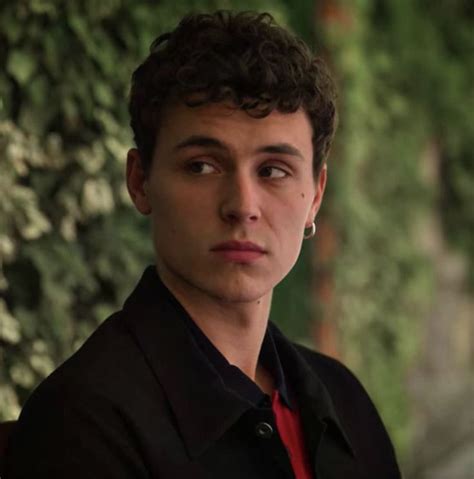 Prior to filming elite, he was best known for 15 years and one day (2013) and the broken crown (2016). Aron Piper | Música para viagem, Fotos de rapazes ...