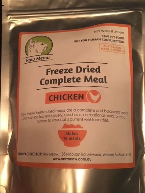 Freeze dried cat food is one of the healthiest food options you can consider for your cat. Raw Meow | Pet Food Reviews (Australia)