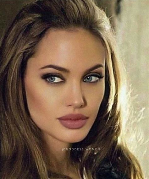 Angelina Jolie In 2020 Angelina Jolie Makeup Angelina Jolie Hair