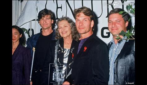 Patrick swayze son age and body measurements. Patrick Swayze et son frère Don Swayze | Patrick swayze ...