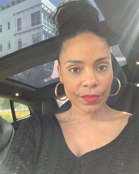 Sanaa Lathan On Instagram “gold Hoops Red Lip On My Way 💋” In 2021 Sanaa Lathan Red Lips