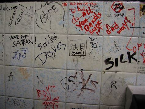 Pin By Sativa Turner On Polaroids Bathroom Graffiti Graffiti Heart