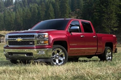Used 2014 Chevrolet Silverado 1500 Lt Crew Cab Features And Specs Edmunds