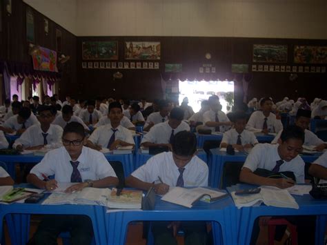 Kafeteria smk pokok sena berwajah baru dengan penggantian set meja dan kerusi baru. Rozaini Othman (Guru Cemerlang Biologi): Biology Workshop ...