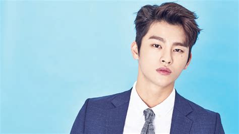 Since then, he has starred in television series high school king of savvy (2014), hello monster (2015), squad 38 (2016), shopping king louie (2016) and. Seo In Guk's Agency Gives Update On His Current Medical ...