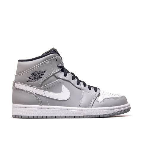 Кроссовки air jordan 1 'triple white'. Nike Air Jordan 1 Mid Grey White | 554724 046 | Sneakerjagers
