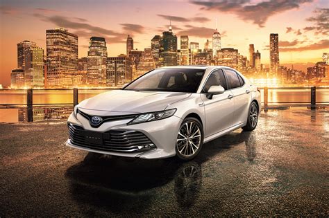 2020 Toyota Camry Review Specs And Price In Uae Autodriftae