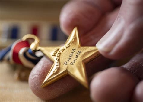A Soldiers World War Ii Silver Star Medal Finds Its Way