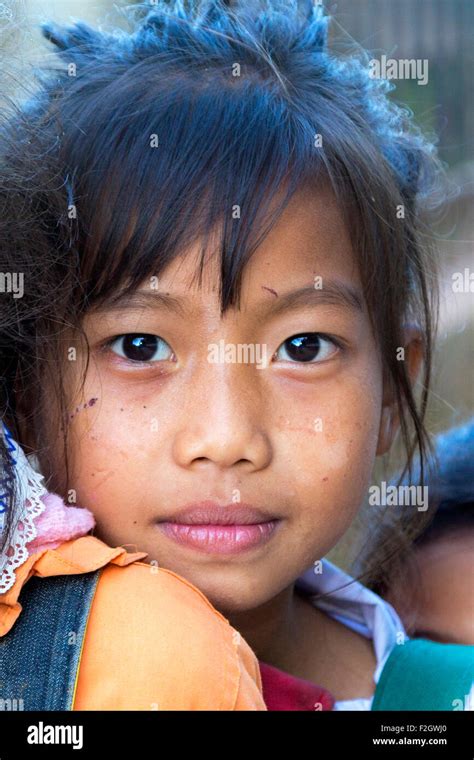 Laos Kid Banque De Photographies Et Dimages Haute R Solution Alamy