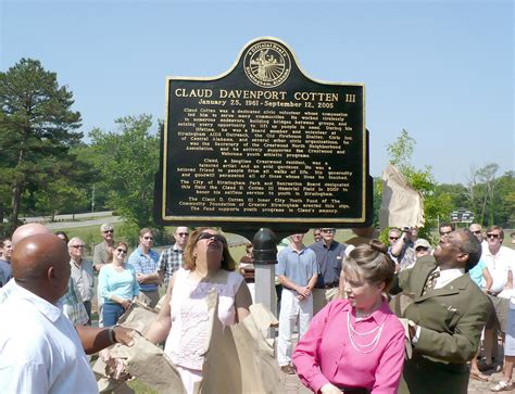 Crestwood Park Unveiled The Newly Unveiled Plaque Dedica Flickr