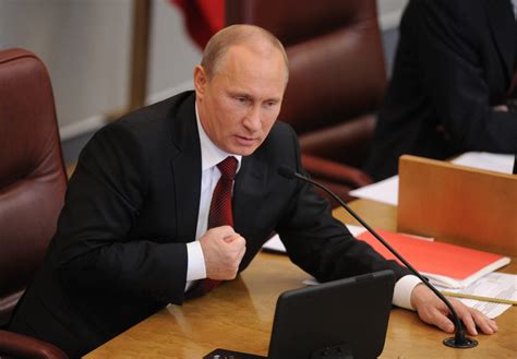 Putin Signs Decrees Recognising The Independence Of Kherson And